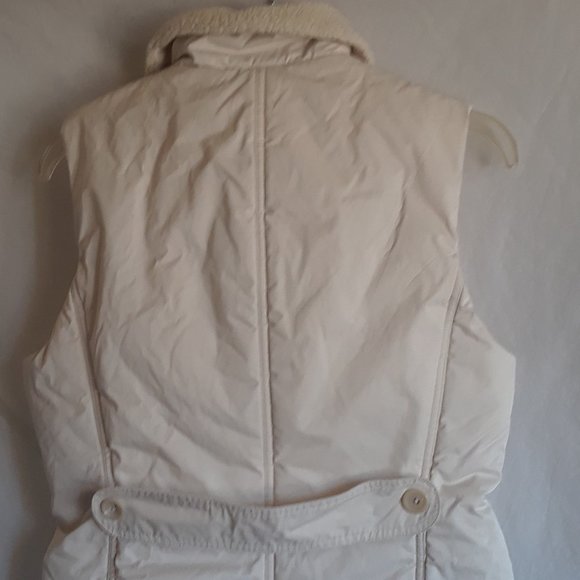 Banana Republic Puffer Vest, - Picture 2 of 6